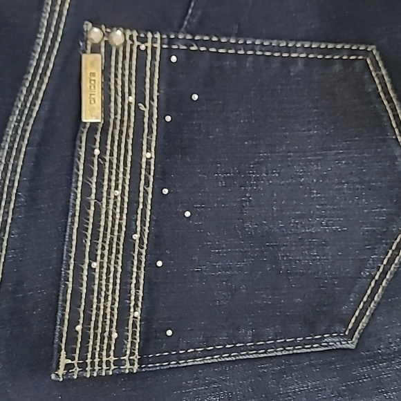 Chico's Dark Blue Crop Jeans with Embellishments size 0.5 (6) - Picture 4 of 10
